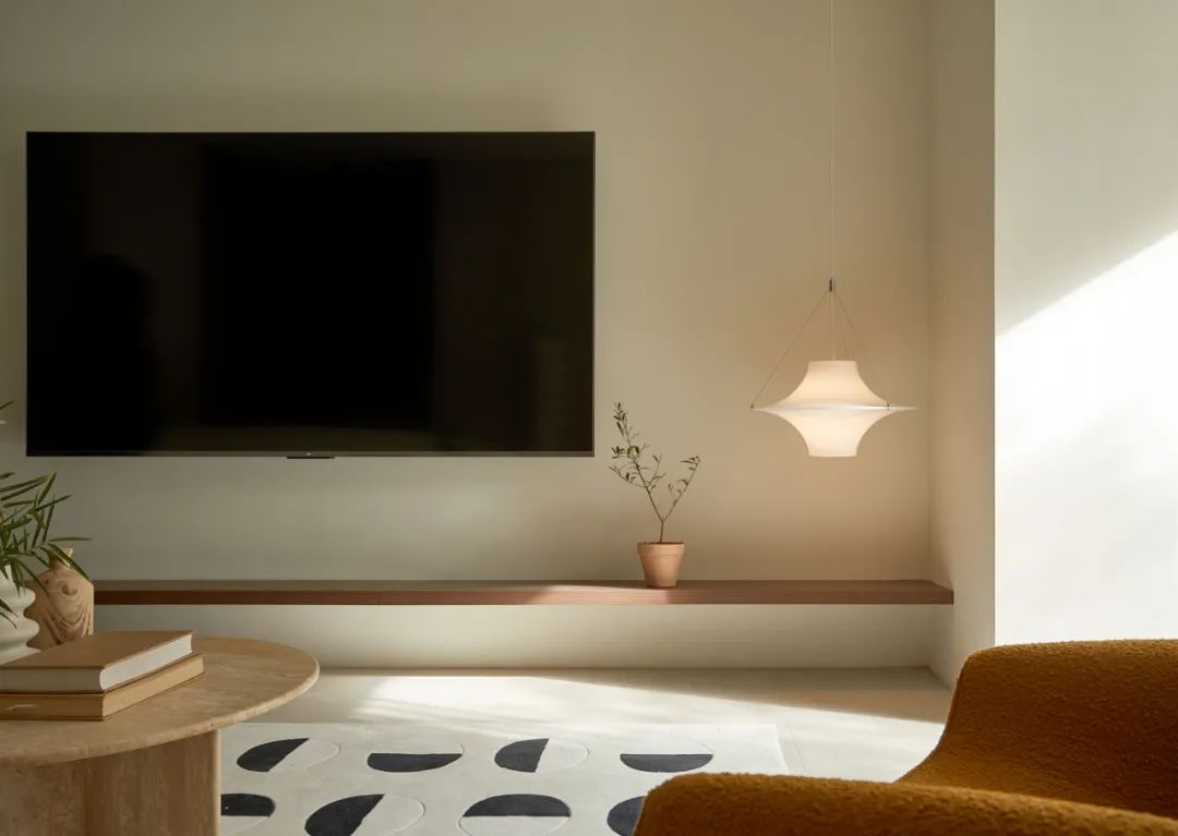 氛圍捕手丨前沿家私搭配時尚布設，渲染美女警察ins風美宅