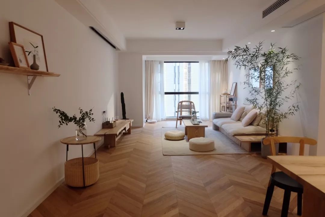 淡雅原木軟裝滿屋書(shū)香，東方審美里的別樣禪意煙火