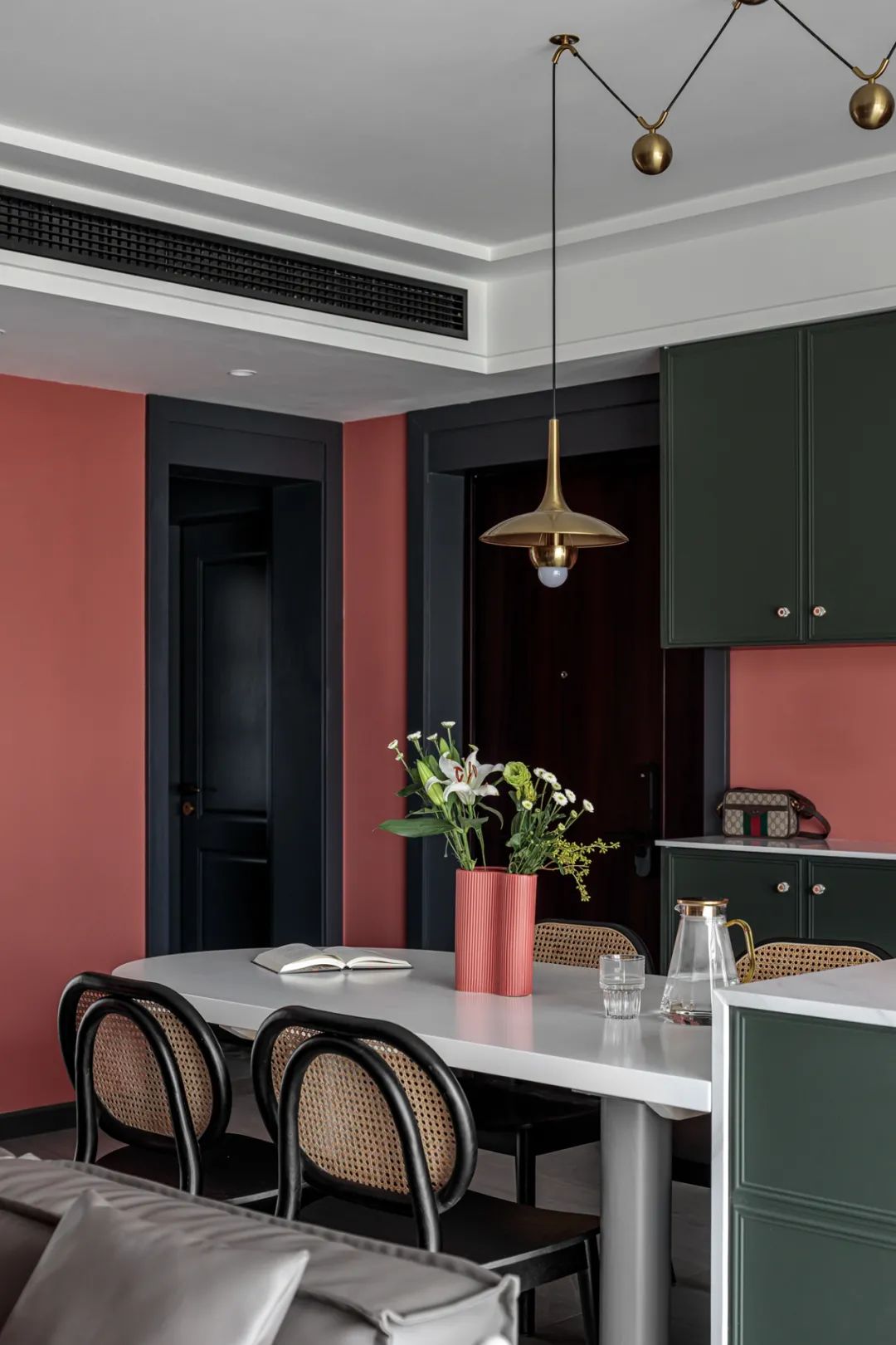 她家國潮『故宮紅』深邃端莊高級感爆棚！