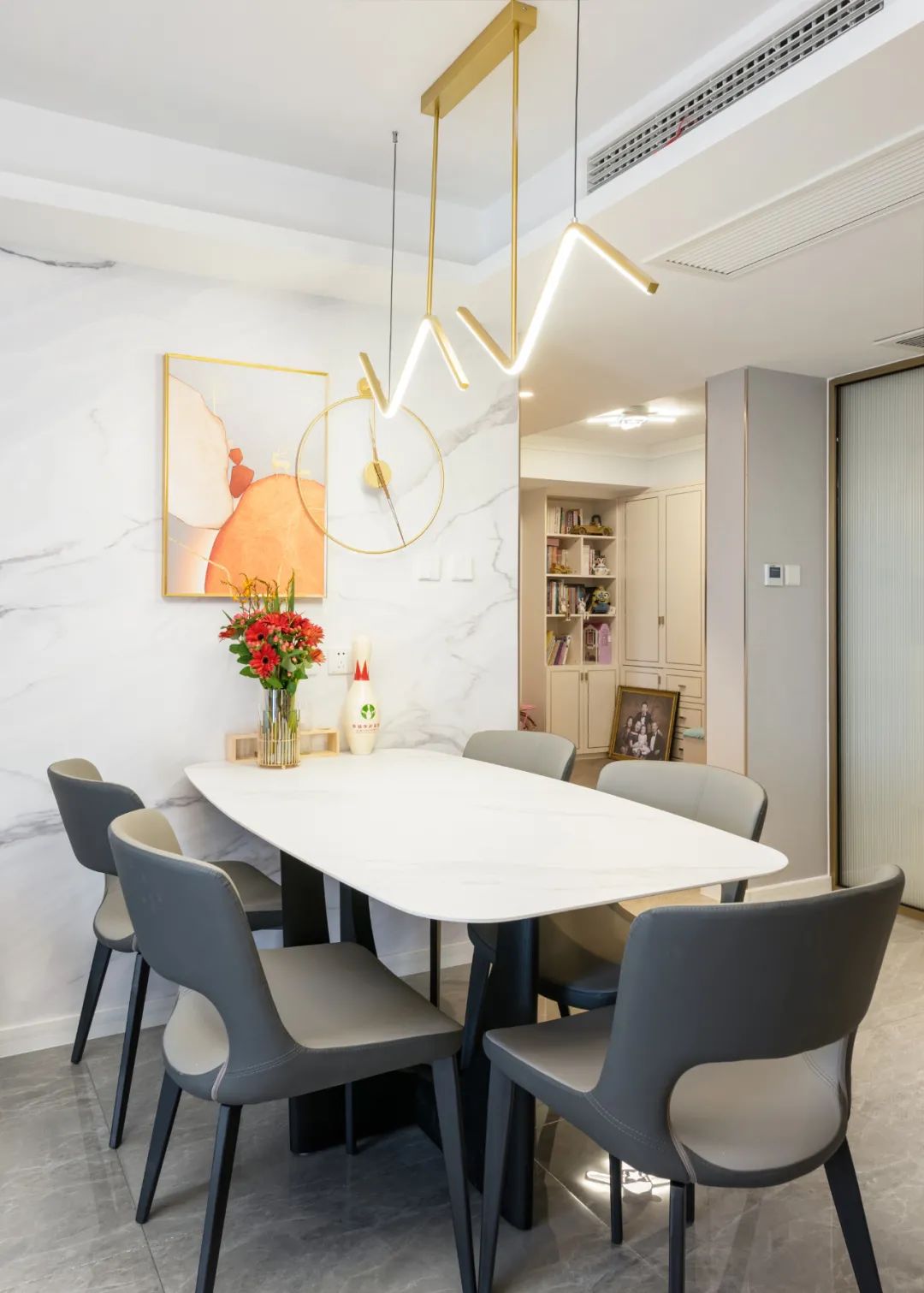 辦公室爆改變4室2衛(wèi)，中西雙廚，超強(qiáng)收納，一家6口直呼過癮！	