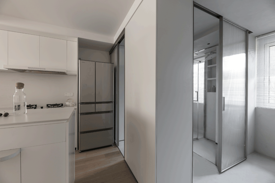 迷戀城市的「臟亂差」，卻住在最整潔的63㎡老破小？ ?