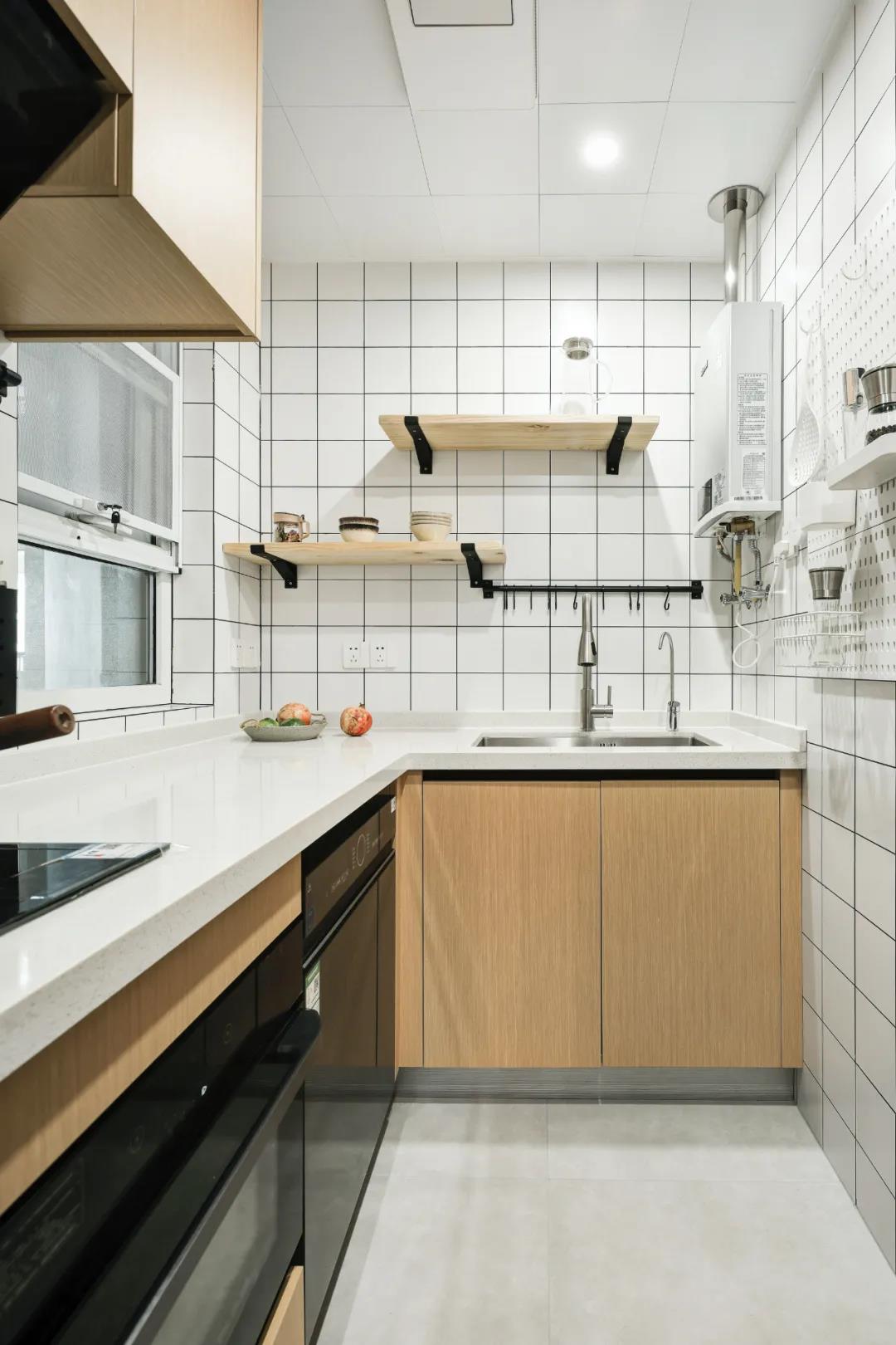 玄關(guān)吧臺(tái)餐廳＋禪意品茗客廳，枷鎖90㎡日式慢生活