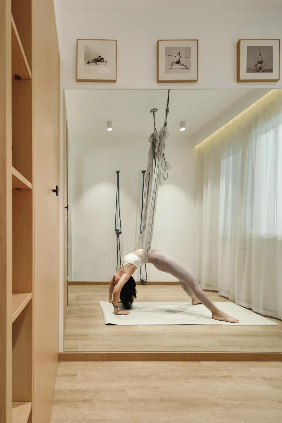 玄關(guān)吧臺(tái)餐廳＋禪意品茗客廳，枷鎖90㎡日式慢生活