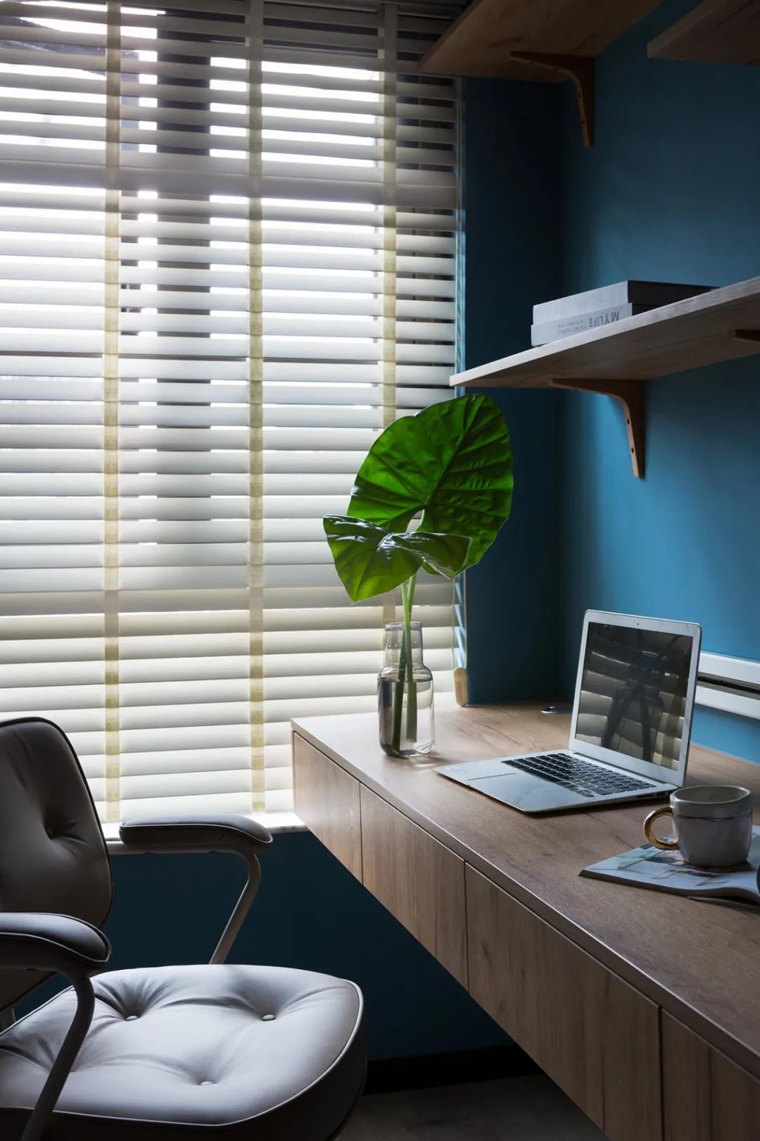 「130㎡巧收納」?jié)M窗日色文書香·兒女雙全盡笑顏	