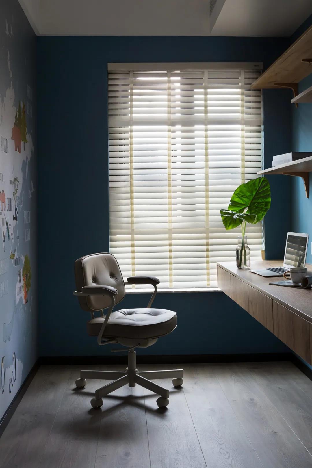 「130㎡巧收納」?jié)M窗日色文書香·兒女雙全盡笑顏	