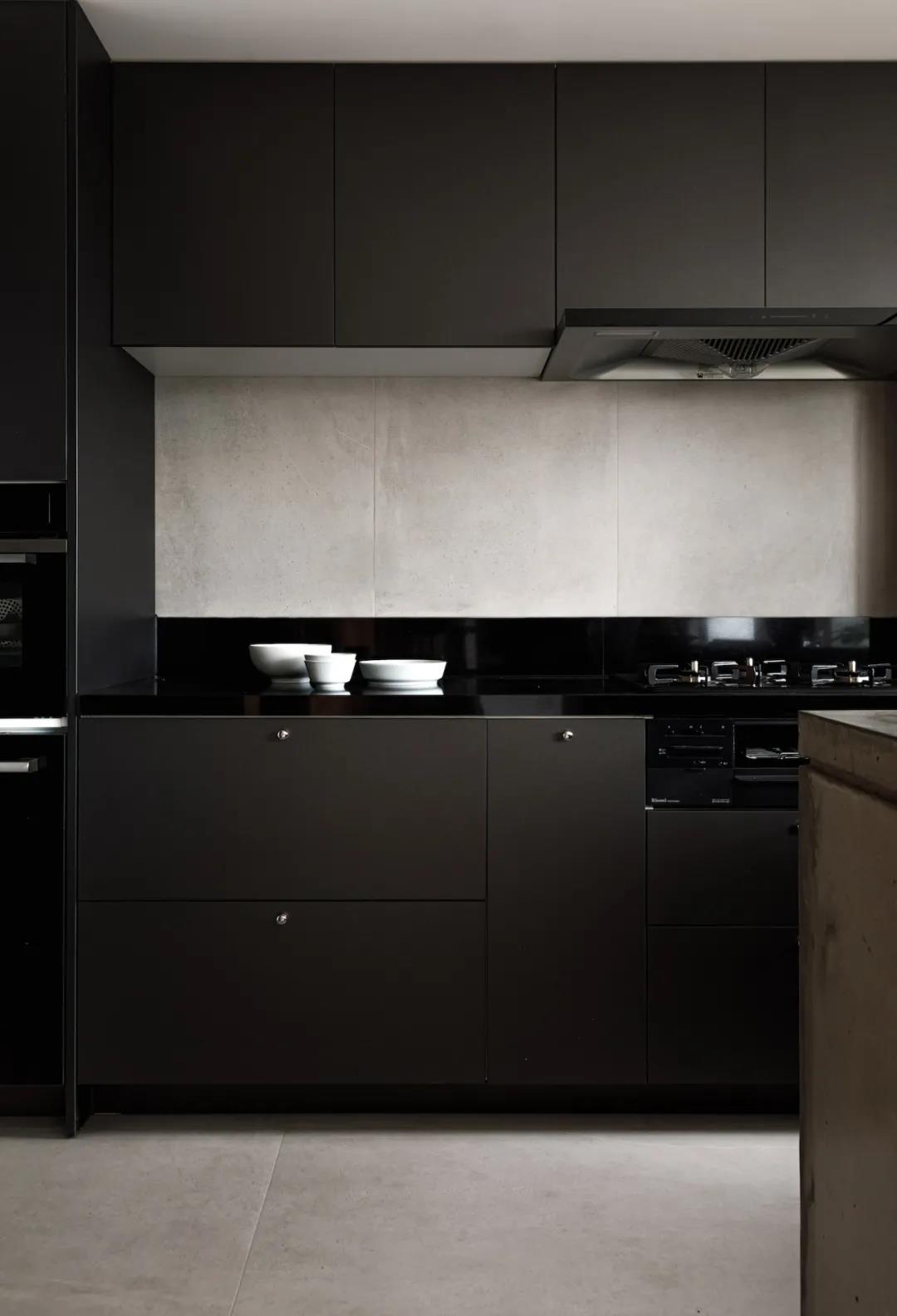 看完他家56㎡酒店式設(shè)計(jì)，我真不覺得是小戶型