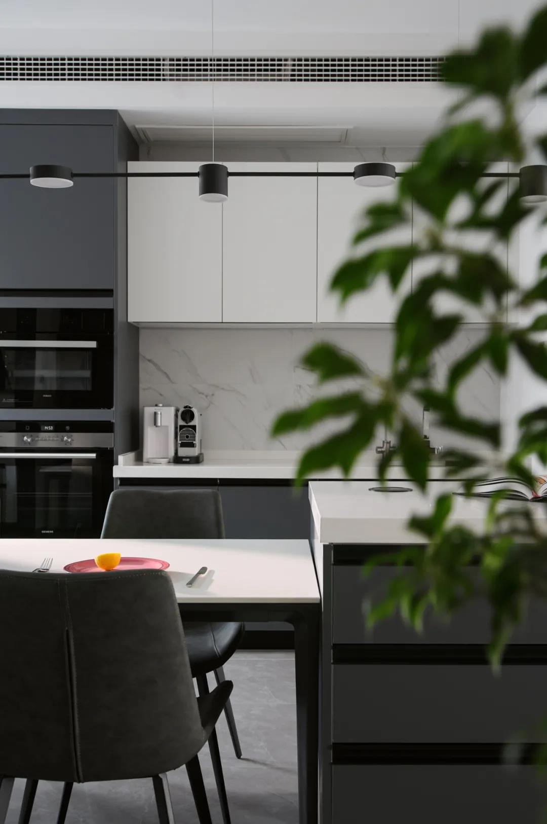 濟南120㎡親子宅，客廳改多一間房，鄰居進門傻眼了