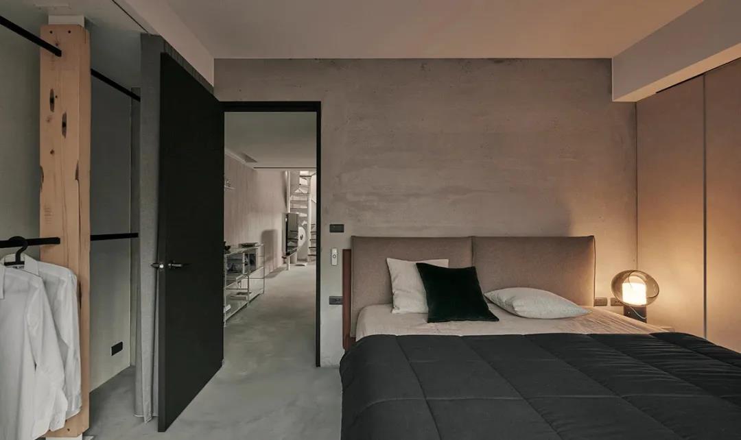 西安獨居設計師的109㎡復式，極致演繹黑白高級感