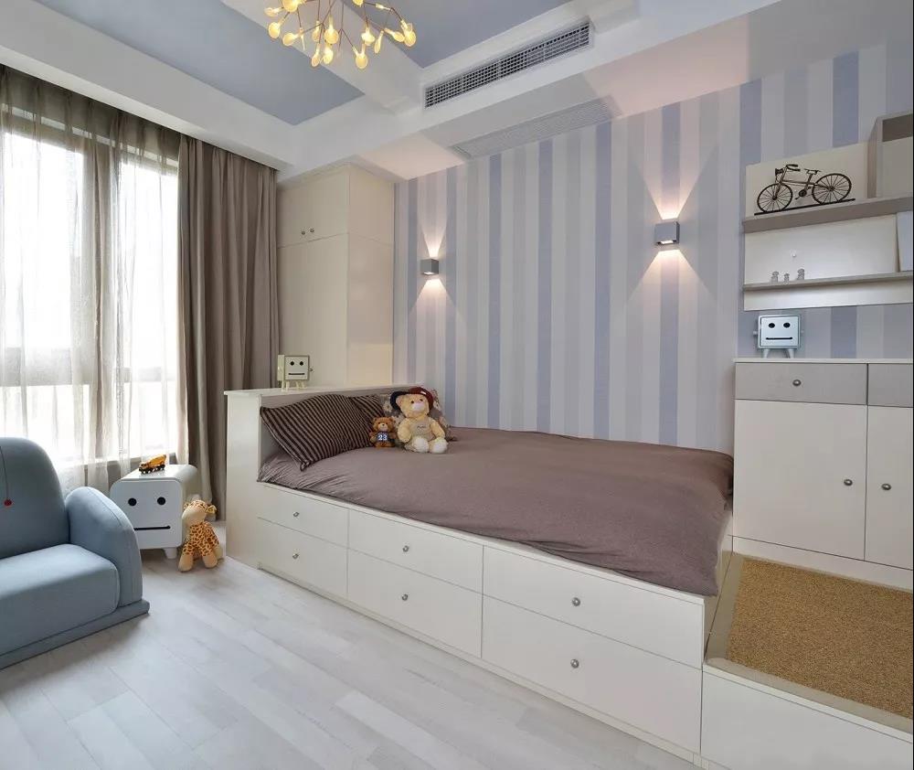 成都115㎡兩居詮釋文藝北歐風(fēng)，整面涂鴉墻，難怪鄰居小孩常來