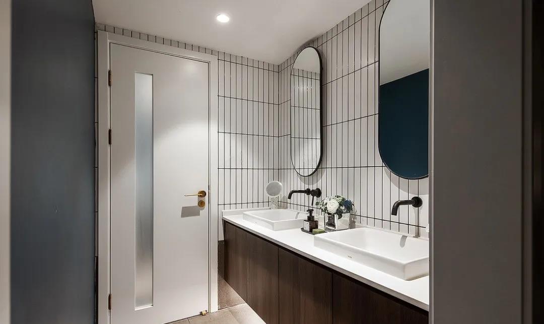 客廳去電視化，78㎡三口之家書墻+休閑吧，好看又實用